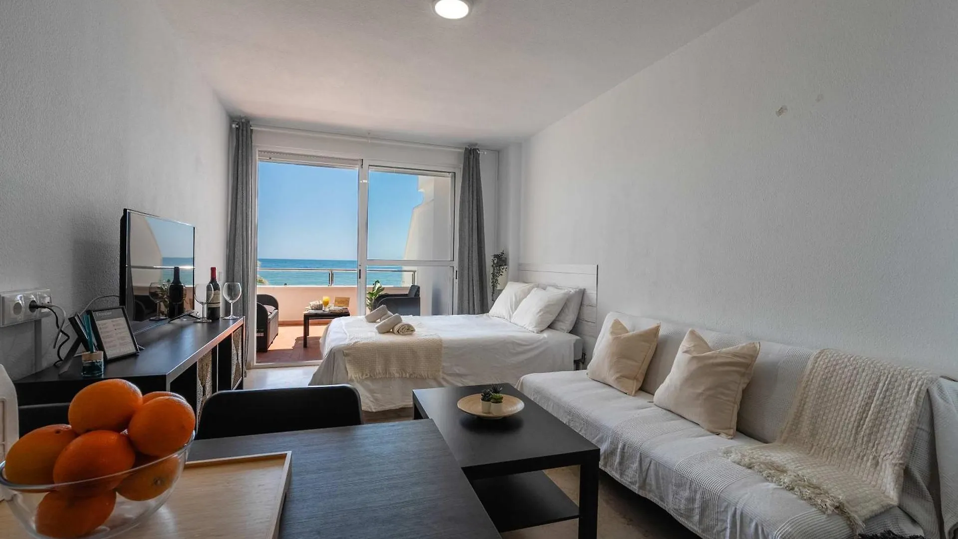Sol Arena Y Mar First Line Beach Studio Torremolinos