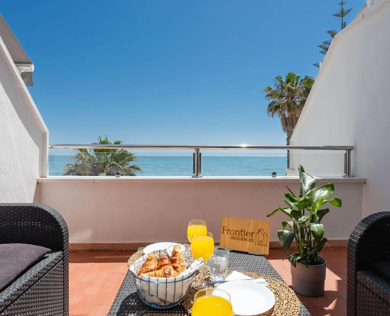 Sol Arena Y Mar First Line Beach Studio Torremolinos 0*,